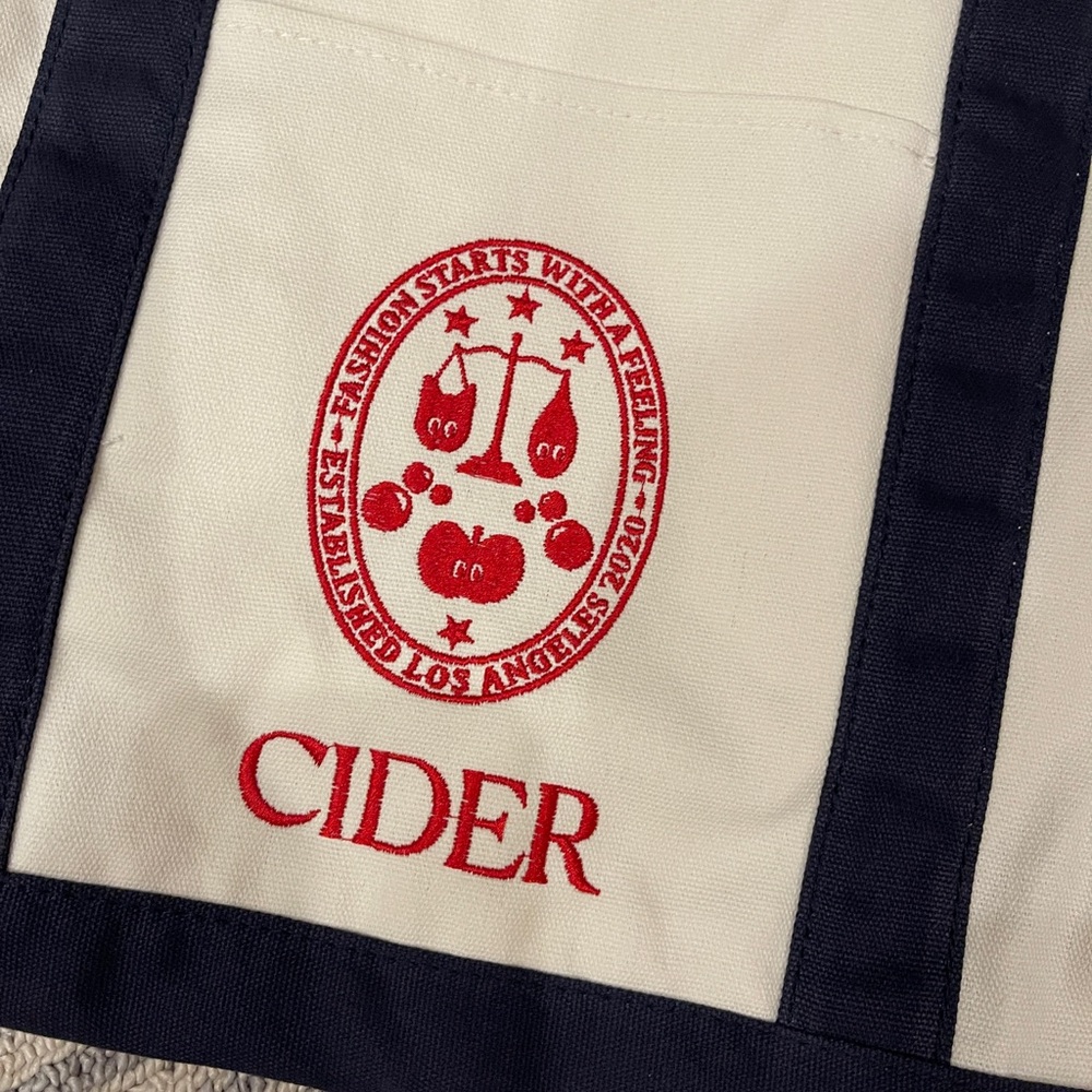 Cider Logo Cream Navy Blue Tote Bag Purse NEW - Picture 2 of 3